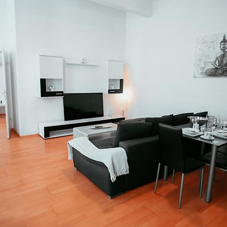 Raimond Apartment Ottakringer Top 10 Виена Екстериор снимка