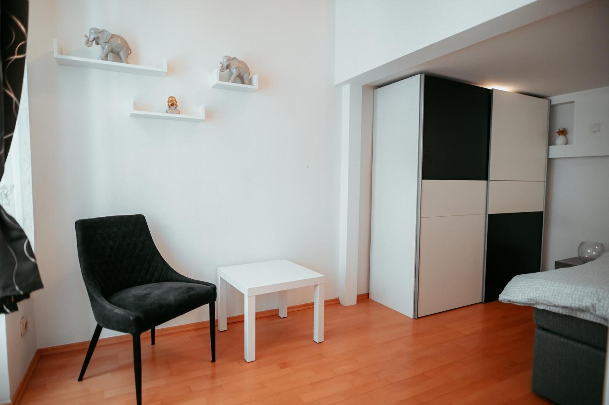 Raimond Apartment Ottakringer Top 10 Виена Екстериор снимка