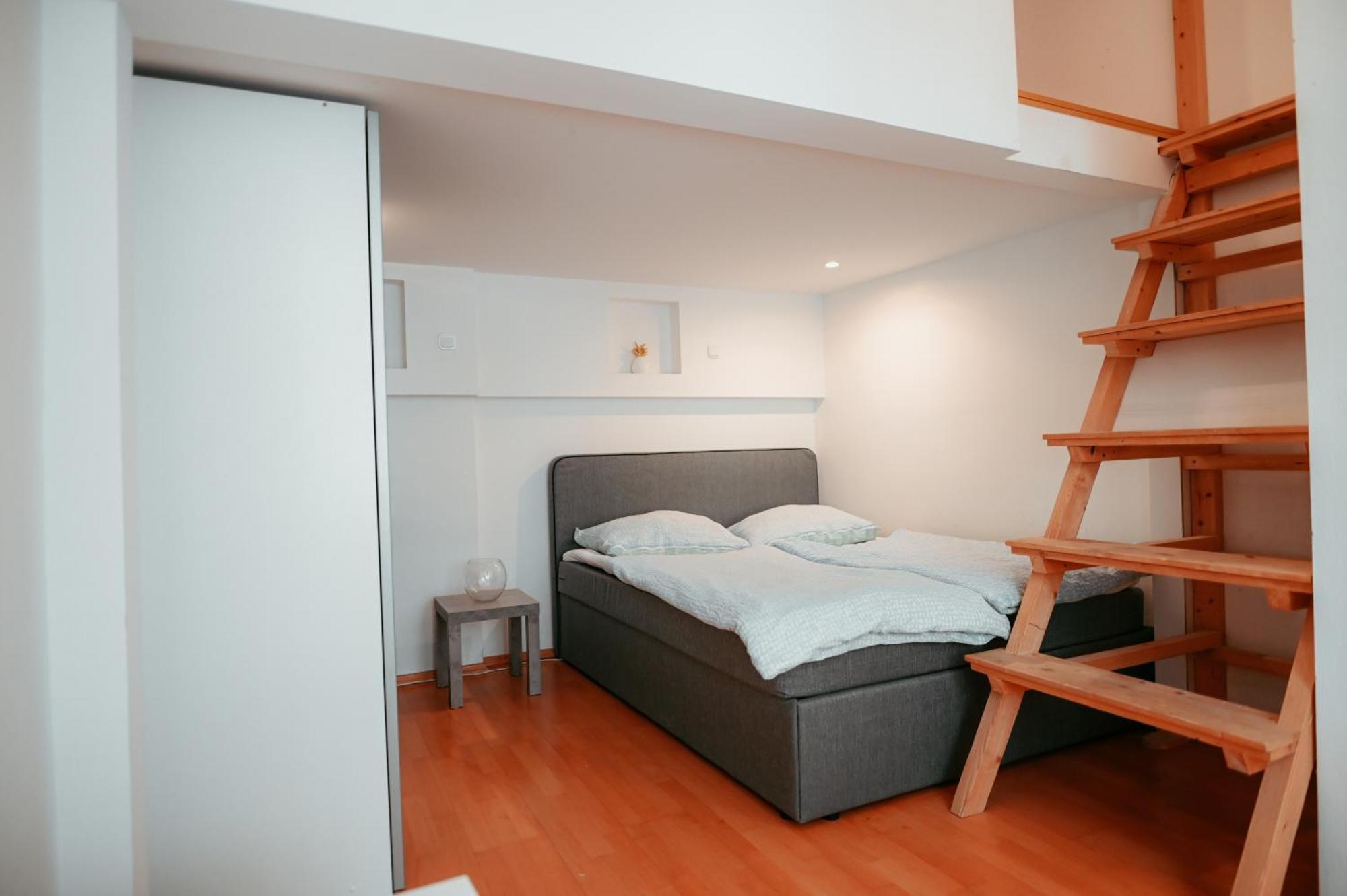 Raimond Apartment Ottakringer Top 10 Виена Екстериор снимка