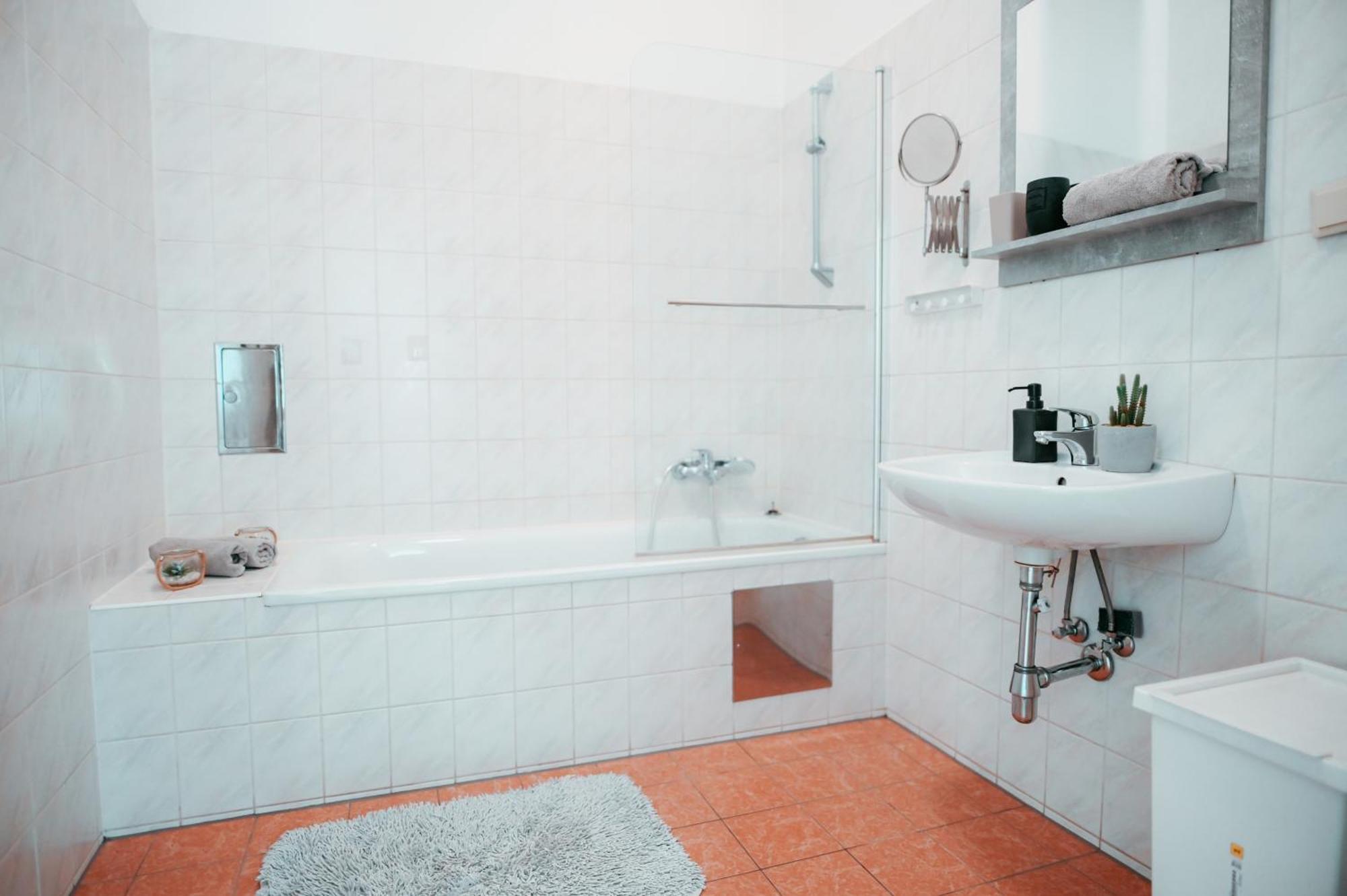 Raimond Apartment Ottakringer Top 10 Виена Екстериор снимка